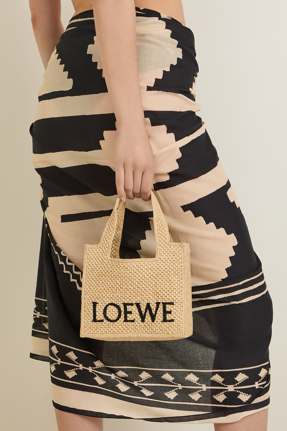 תיק רפיה מיני LOEWE